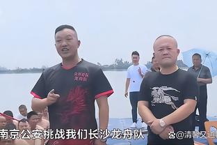 穆西亚拉：之前经常和克洛泽一起练习射门，现在仍不时有联系